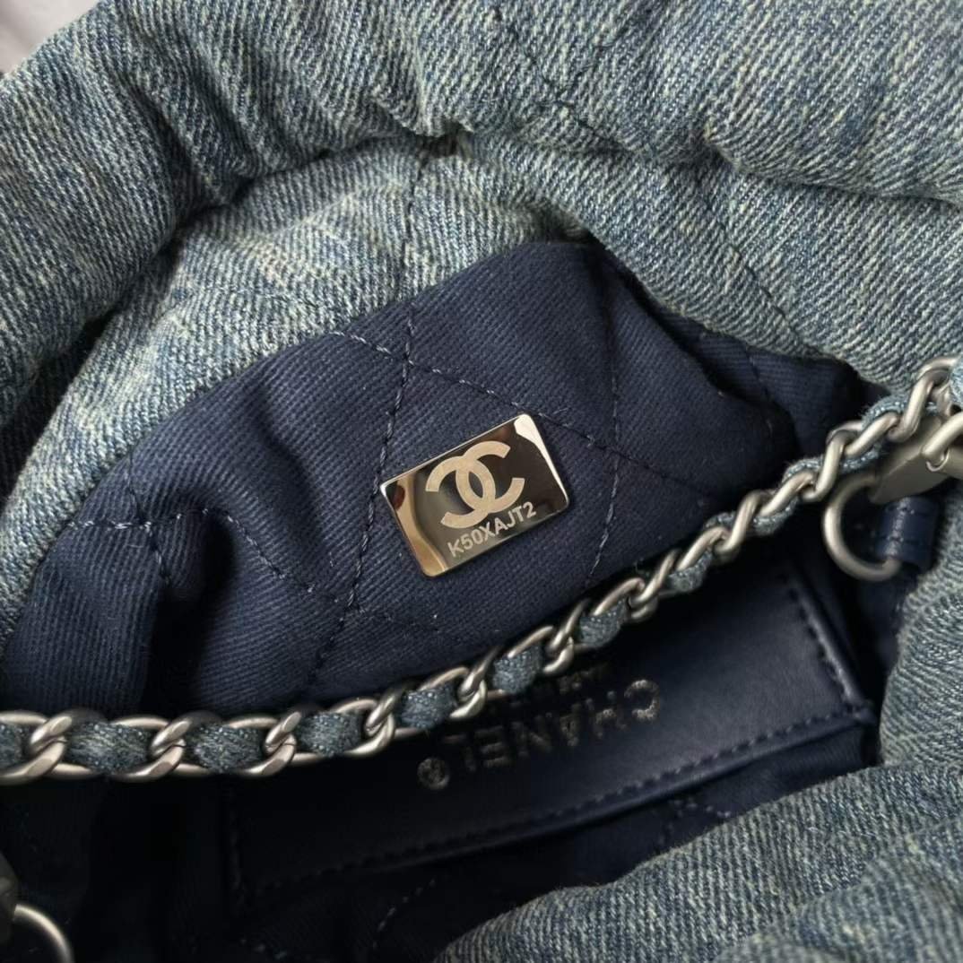 Chanel Women CC 22 Mini Handbag Washed Denim Silver-Tone Metal Blue - 图片 7