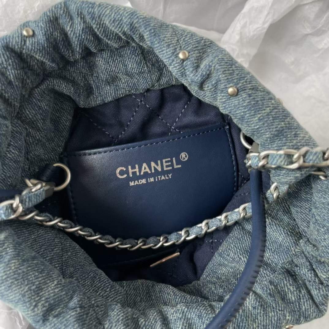 Chanel Women CC 22 Mini Handbag Washed Denim Silver-Tone Metal Blue - 图片 4