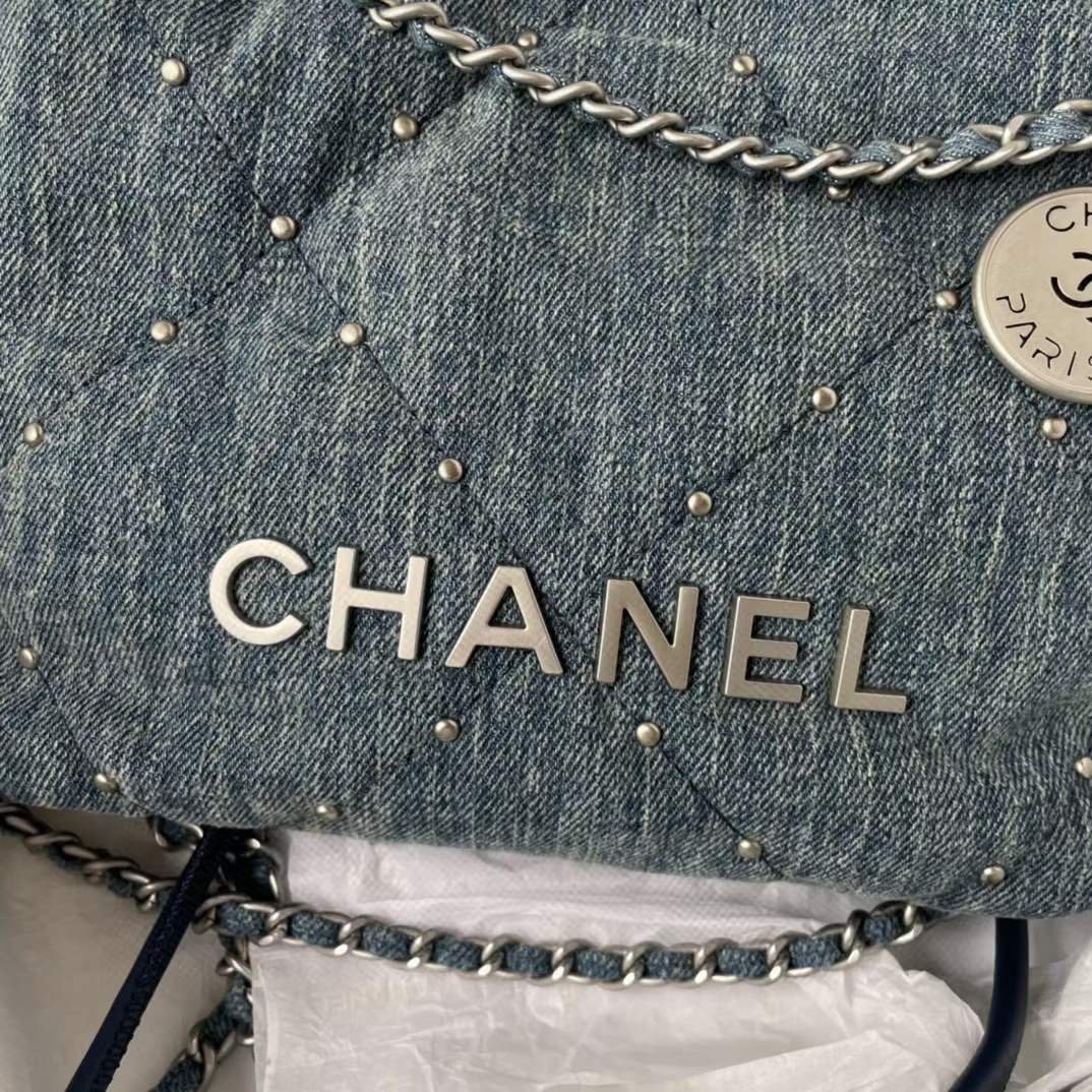 Chanel Women CC 22 Mini Handbag Washed Denim Silver-Tone Metal Blue - 图片 8