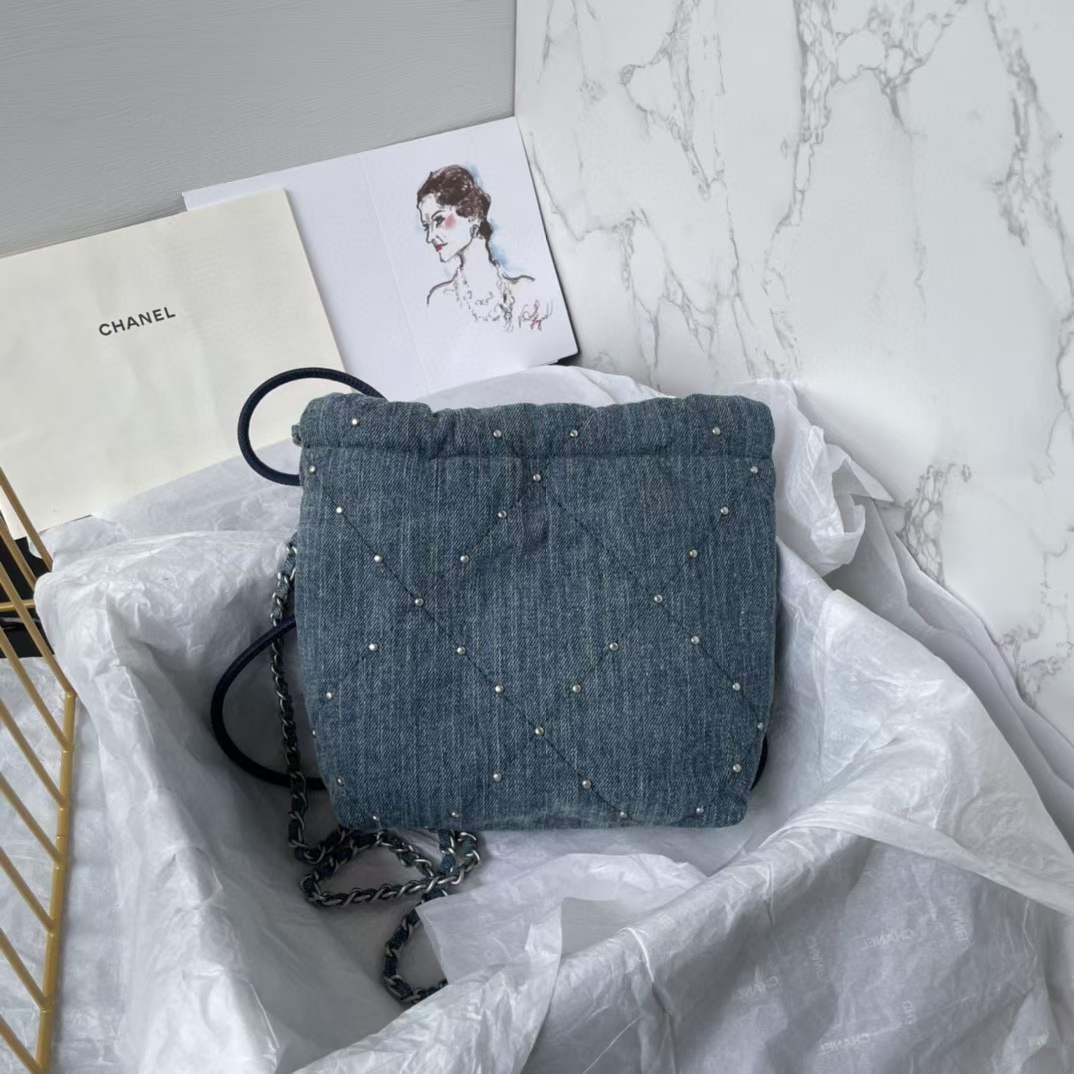 Chanel Women CC 22 Mini Handbag Washed Denim Silver-Tone Metal Blue - 图片 10