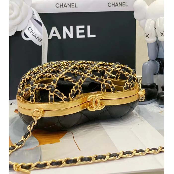 Chanel Women CC Heart Minaudiere Lambskin Gold-Tone Metal Black - 图片 7