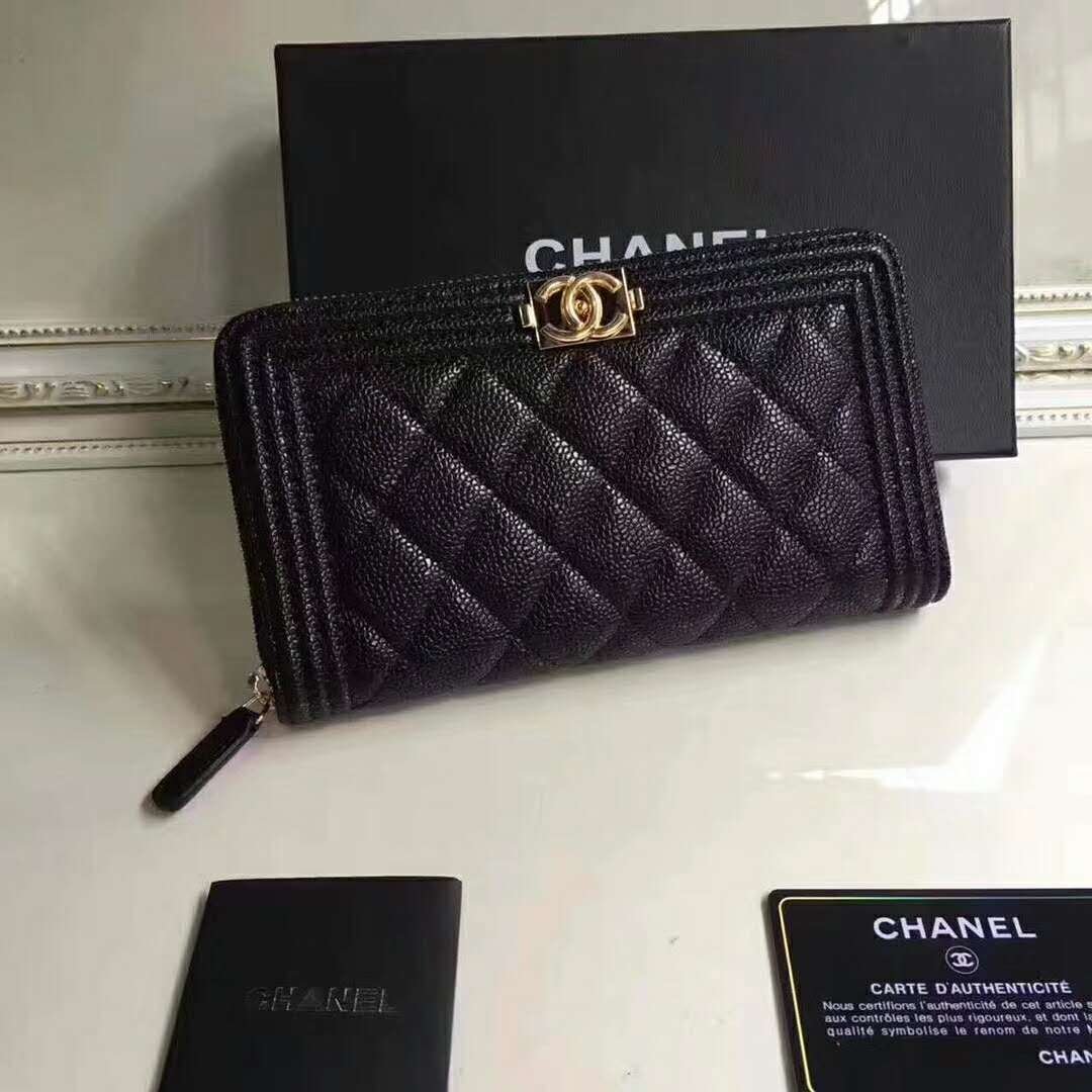 Chanel Boy Chanel Zipped Wallet in Grained Calfskin & Gold-tone Metal-Black - Image 6