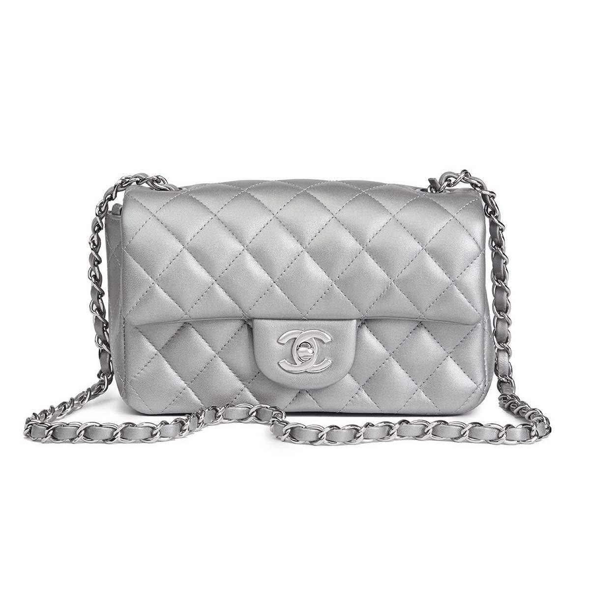 Chanel Small Classic Iconic Handbag in Lambskin with Gold-tone Metal - 图片 2